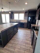 1124 Schneider Rd in Seguin, TX - Building Photo - Building Photo