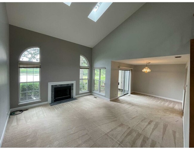 1132 Coldspring Rd in Elgin, IL - Foto de edificio - Building Photo