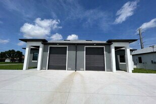4214 Santa Barbara Blvd in Cape Coral, FL - Building Photo