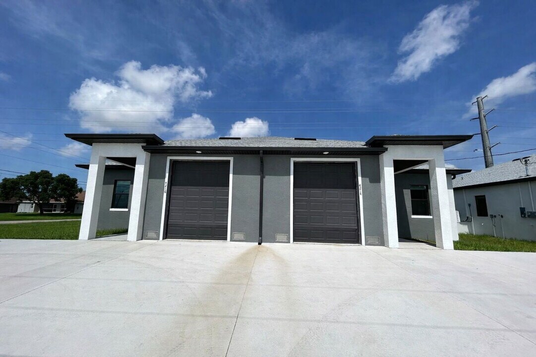4214 Santa Barbara Blvd in Cape Coral, FL - Building Photo