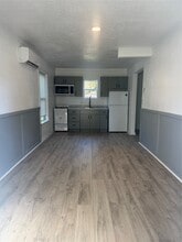 1747 5th St in Rosenberg, TX - Building Photo - Building Photo