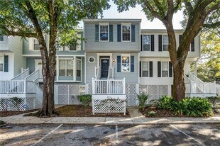 270 Hillcrest Rd in Mobile, AL - Building Photo