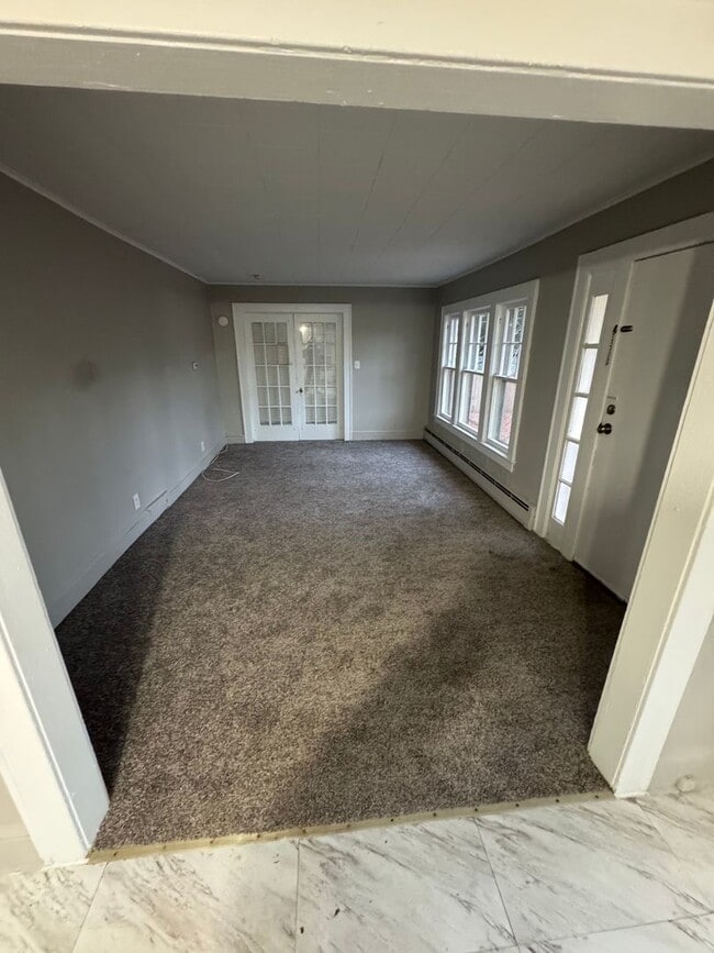 41 Hobson Ave in Saint James, NY - Building Photo - Building Photo