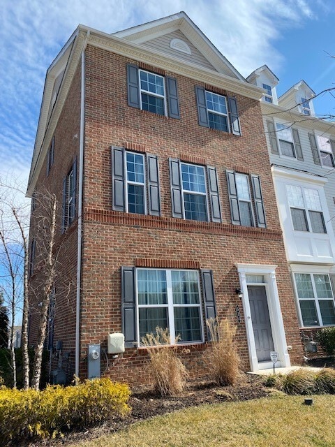 524 Cobble Dr
