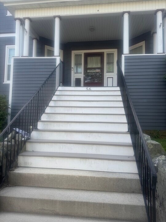 56 Earl St in Malden, MA - Building Photo