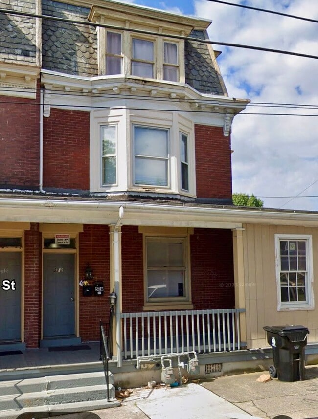 property at 52 N 18th St