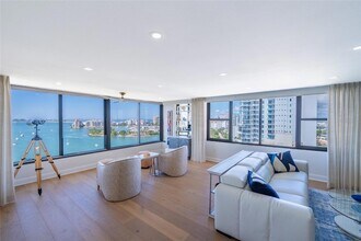 770 S Palm Ave, Unit 1704 in Sarasota, FL - Building Photo - Building Photo