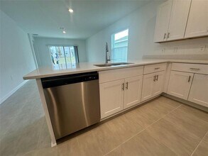 5740 Le Marin Wy in Kissimmee, FL - Building Photo - Building Photo
