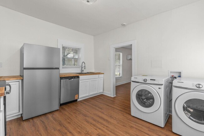 801 E Mobile St in Florence, AL - Building Photo - Building Photo