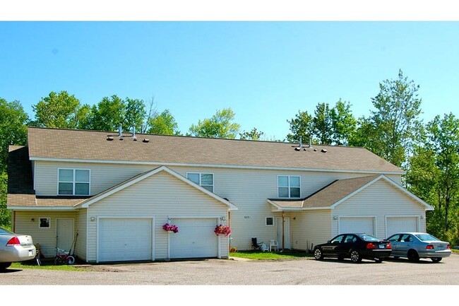 Westgate Townhomes in Duluth, MN - Building Photo - Building Photo