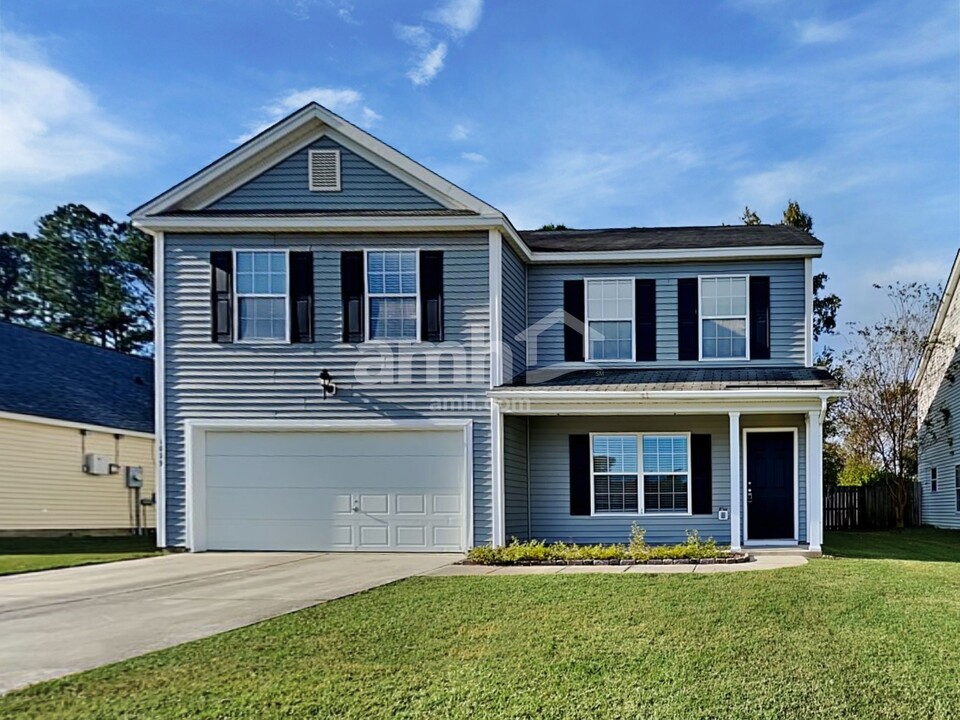 1029 Friartuck Trl in Ladson, SC - Building Photo