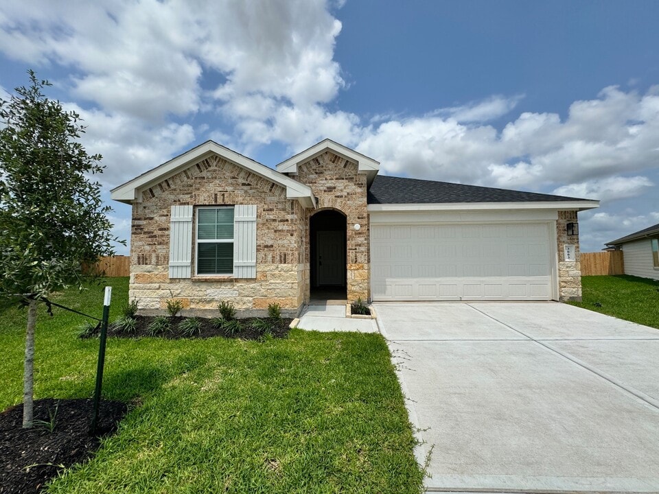 3603 Lanercost Ln in Fulshear, TX - Building Photo