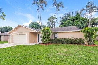 276 Ponce De Leon St in Royal Palm Beach, FL - Foto de edificio - Building Photo