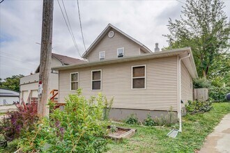 4517 Field Ave in McFarland, WI - Building Photo - Building Photo