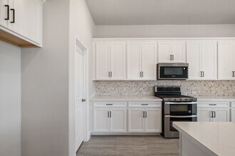 10102 Water Harbor Dr in Missouri City, TX - Building Photo - Building Photo