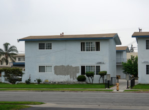 12611 Sunswept in Garden Grove, CA - Building Photo - Building Photo