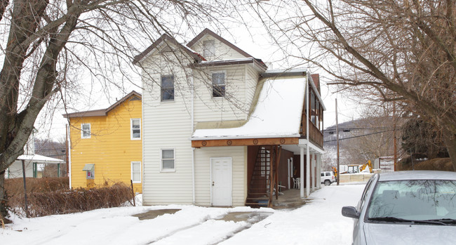 1512 4th Ave in Coraopolis, PA - Building Photo - Building Photo