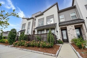 16635 Bristol Steel Ln in Cypress, TX - Building Photo - Building Photo