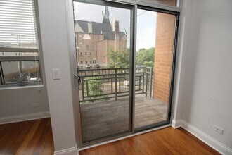 1609 W Warren Blvd, Unit 209 in Chicago, IL - Foto de edificio - Building Photo