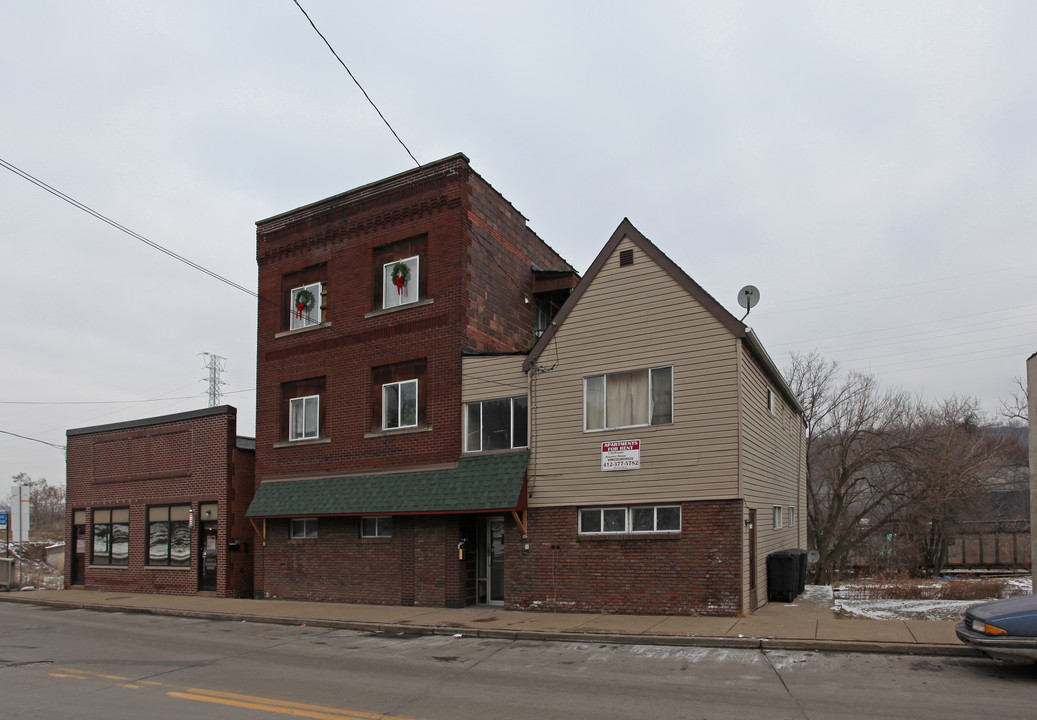 532 N State St in Clairton, PA - Building Photo