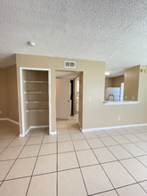 2117 Fluorshire Dr in Brandon, FL - Building Photo - Building Photo