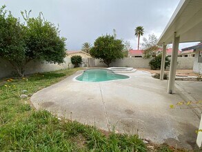 68305 Encinitas Rd in Cathedral City, CA - Building Photo - Building Photo