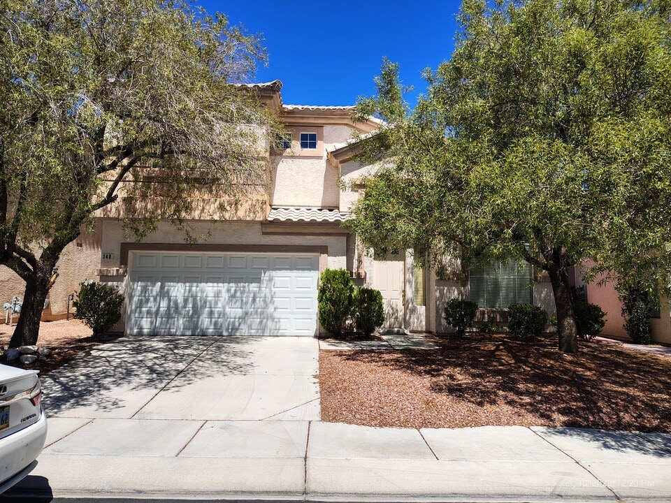340 Tayman Park Ave in Las Vegas, NV - Building Photo