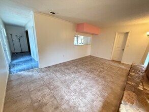 8 Memorial Pkwy NW in Fort Walton Beach, FL - Building Photo - Building Photo