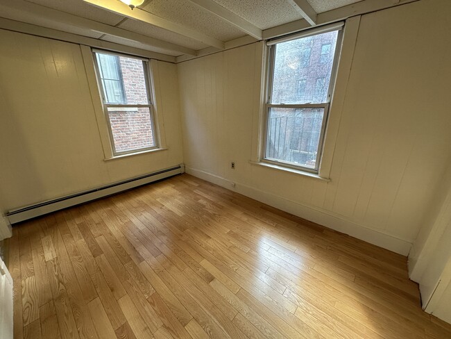 238 Cambridge St, Unit 1 in Boston, MA - Building Photo - Building Photo