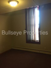 205 Plum St-Unit -5 in Red Wing, MN - Building Photo - Building Photo