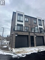 70 Kenesky Dr in Hamilton, ON - Building Photo