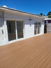 7707 Hawthorne Ave in Miami Beach, FL - Foto de edificio - Building Photo