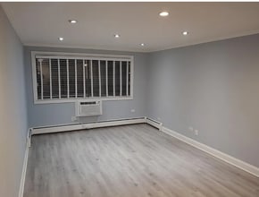 5310 N Chester Ave in Chicago, IL - Building Photo - Building Photo
