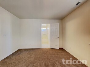 17688 Feather River Ct in Reno, NV - Building Photo - Building Photo