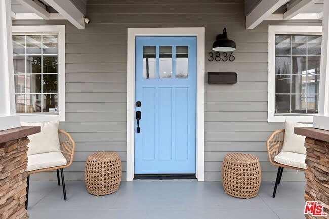 3836 Seneca Ave in Los Angeles, CA - Building Photo - Building Photo