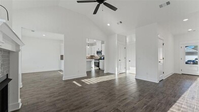 85 N Adler Ave in Farmington, AR - Building Photo - Building Photo