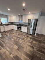 13872 Weidner St in Pacoima, CA - Building Photo