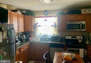 7631 Algon Ave in Philadelphia, PA - Building Photo - Building Photo