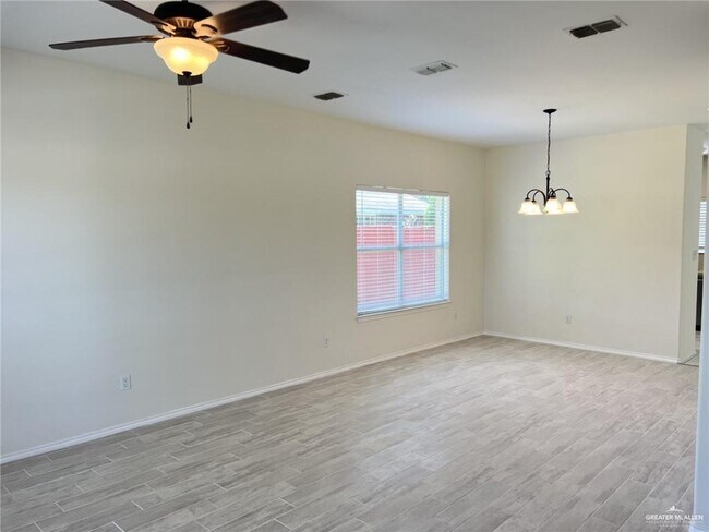 3403 Santa Fe in Mission, TX - Building Photo - Building Photo