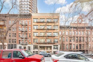 444 E 87th St in New York, NY - Building Photo