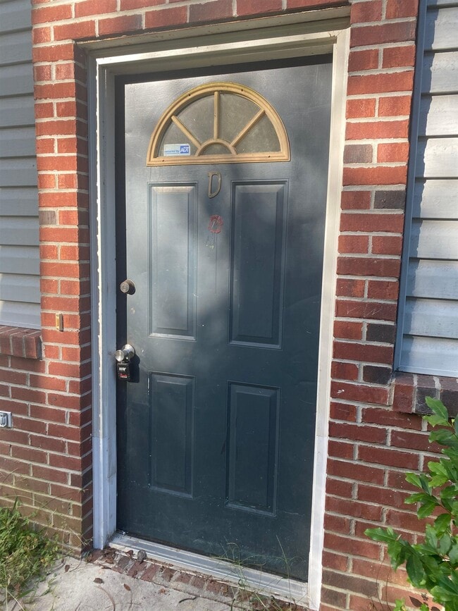 property at 2603 W Tharpe St