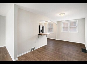 861 Gainsboro Rd in Drexel Hill, PA - Building Photo - Building Photo