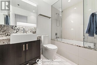 15 Beverley St in Toronto, ON - Building Photo - Building Photo