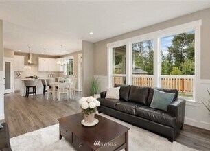 6218 N Beulah Ave in Ferndale, WA - Foto de edificio - Building Photo