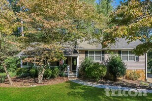 145 Victoria Station in Woodstock, GA - Building Photo