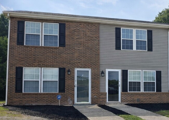 property at 932 Kingsbury Dr