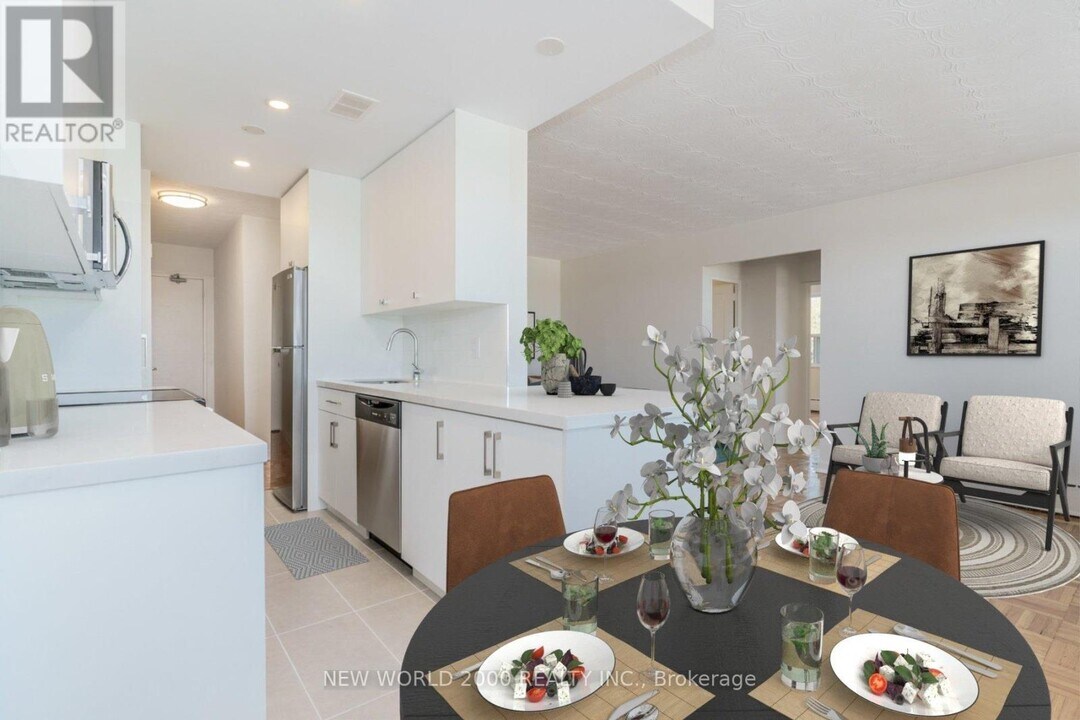 1220 Bayview Ave in Toronto, ON - Building Photo