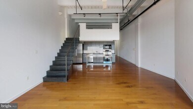 1027 Arch St in Philadelphia, PA - Building Photo - Building Photo