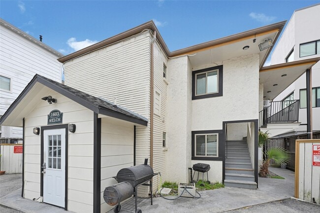 1607 Welch St in Houston, TX - Building Photo - Building Photo