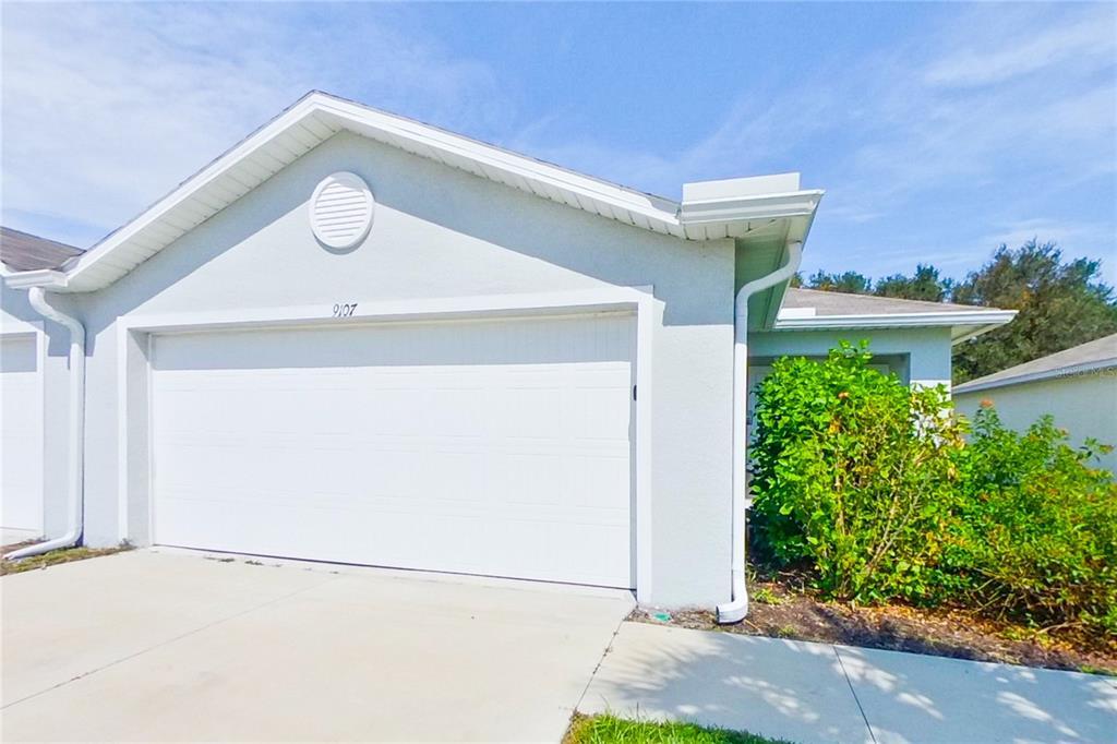 9107 Aegean Cir in Lehigh Acres, FL - Building Photo